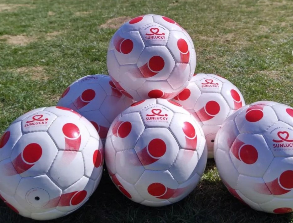 ブラインドサッカー用のボールが届きました Elf Freunde Sport Club 公式ホームページ